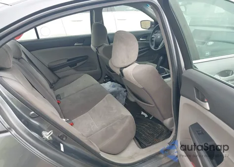 2010 Honda Accord 2.4 Lx z USA, uszkodzony, nr VIN 1HGCP2E33AA082116